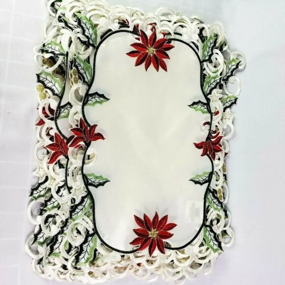Embroidered placemats for christmas table x 4 pieces 17 x 11 inch Red Green Beis